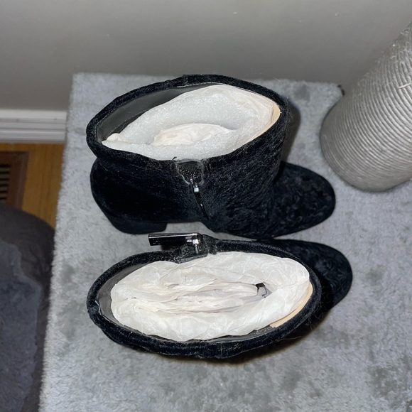 Jessica Simpson boots - Picture 2 of 4